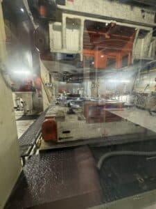 Presse d'estampage Komatsu 2100 - 2100 tonne (Photo 2)