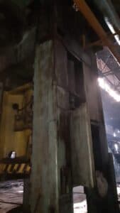 Presse d'ébavurage TMP Voronezh KG2540 A - 1000 tonne (Photo 4)