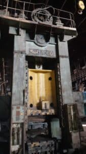 Presse d'ébavurage TMP Voronezh KG2540 A - 1000 tonne ID: 75975