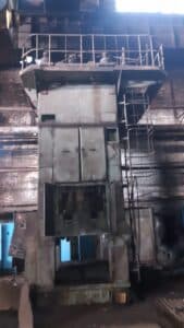Presse d'ébavurage TMP Voronezh KG2540 A - 1000 tonne (Photo 8)