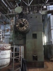 Presse à genouillère TMP Voronezh K504.003.844 - 2500 tonne (Photo 6)