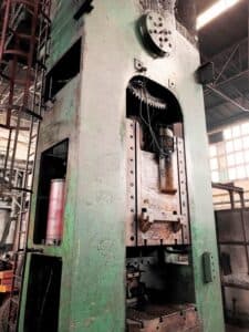 Presse d'ébavurage Zdas LU 1000/1250 - 1000 tonne (Photo 2)