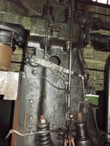 Marteau de forge Huta Zygmunt MPM 3000 - 9500 kgm (Photo 4)
