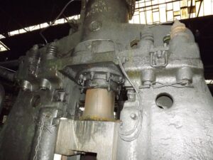 Marteau de forge Huta Zygmunt MPM 3000 - 9500 kgm (Photo 7)