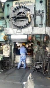 Presse de forgeage à chaud Smeral LMZ 2500 - 2500 tonne (Photo 5)