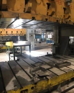 Presse d'estampage TMP Voronezh KA3540 - 1000 tonne (Photo 2)
