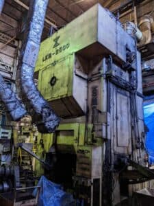 Presse de forgeage à chaud Kurimoto Smeral LKM 2500 - 2500 tonne ID: 75805