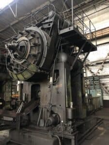 Presse de forgeage à chaud TMP Voronezh KB8042 - 1600 tonne (Photo 1)