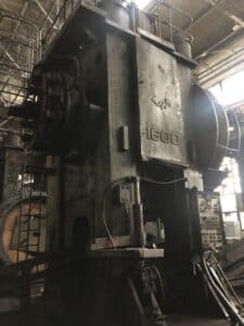 Presse de forgeage à chaud TMP Voronezh KB8042 - 1600 tonne (Photo 2)