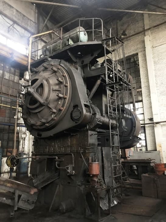 Presse de forgeage à chaud TMP Voronezh K8544 - 2500 tonne