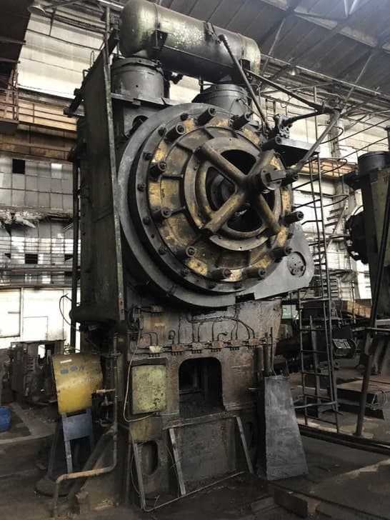 Presse de forgeage à chaud TMP Voronezh K8542 - 1600 tonne