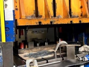 Presse hydraulique SMG HZPU 320 - 320 tonne (Photo 6)