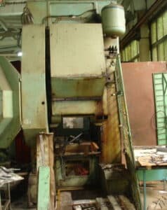 Presse de forgeage à froid Barnaul K0034 - 250 tonne ID: 75983