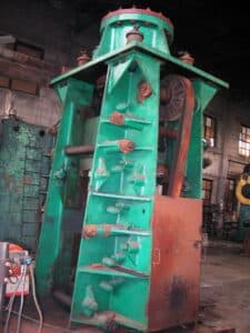 Marteau de forgeage à contrecoup Beche DG10H - 10 tonne (Photo 3)