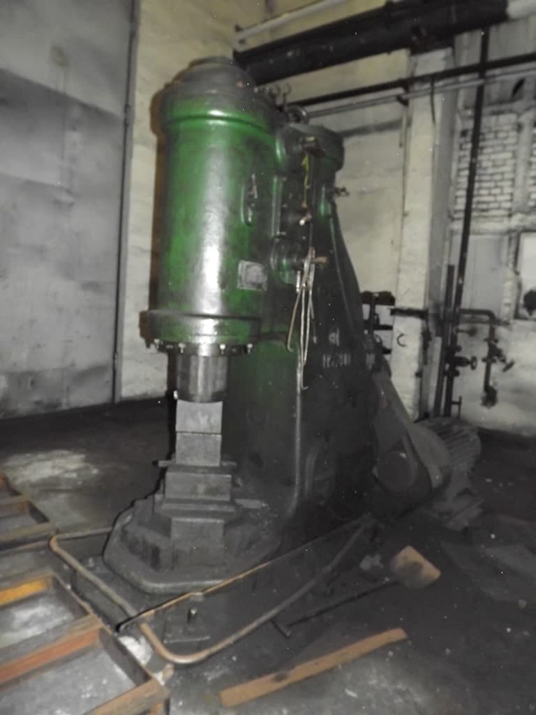 Marteau de forgeage en matrice ouverte FUK MS-200 - 200 kg