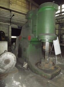 Marteau de forgeage en matrice ouverte VoronezhPress M4139 - 750 kg (Photo 1)