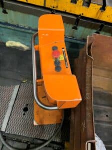 Presse d'ébavurage Smeral LDO 800 - 800 tonne (Photo 7)