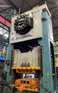 Presse d'ébavurage Smeral LDO 800 - 800 tonne (Photo 8)