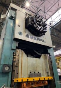 Presse d'ébavurage Smeral LDO 800 - 800 tonne (Photo 6)