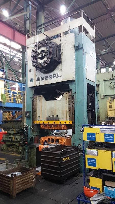 Presse d'ébavurage Smeral LDO 800 - 800 tonne