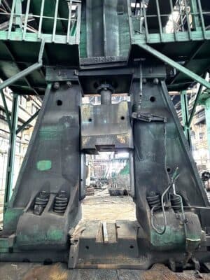 Marteau de forge NKMZ Kramatorsk M2152 - 16 tonne (Photo 8)