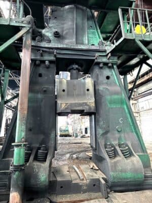 Marteau de forge NKMZ Kramatorsk M2152 - 16 tonne (Photo 1)