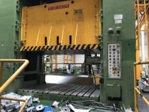 Presse d'estampage Rovetta S2-400-2130-1370 - 400 tonne (Photo 3)