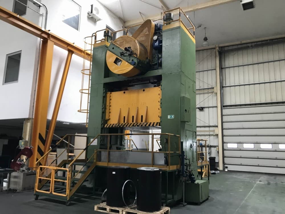 Presse d'estampage Rovetta S2-400-2130-1370 - 400 tonne