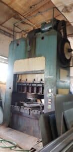 Presse d'ébavurage Smeral LKT 250 - 250 tonne (Photo 4)