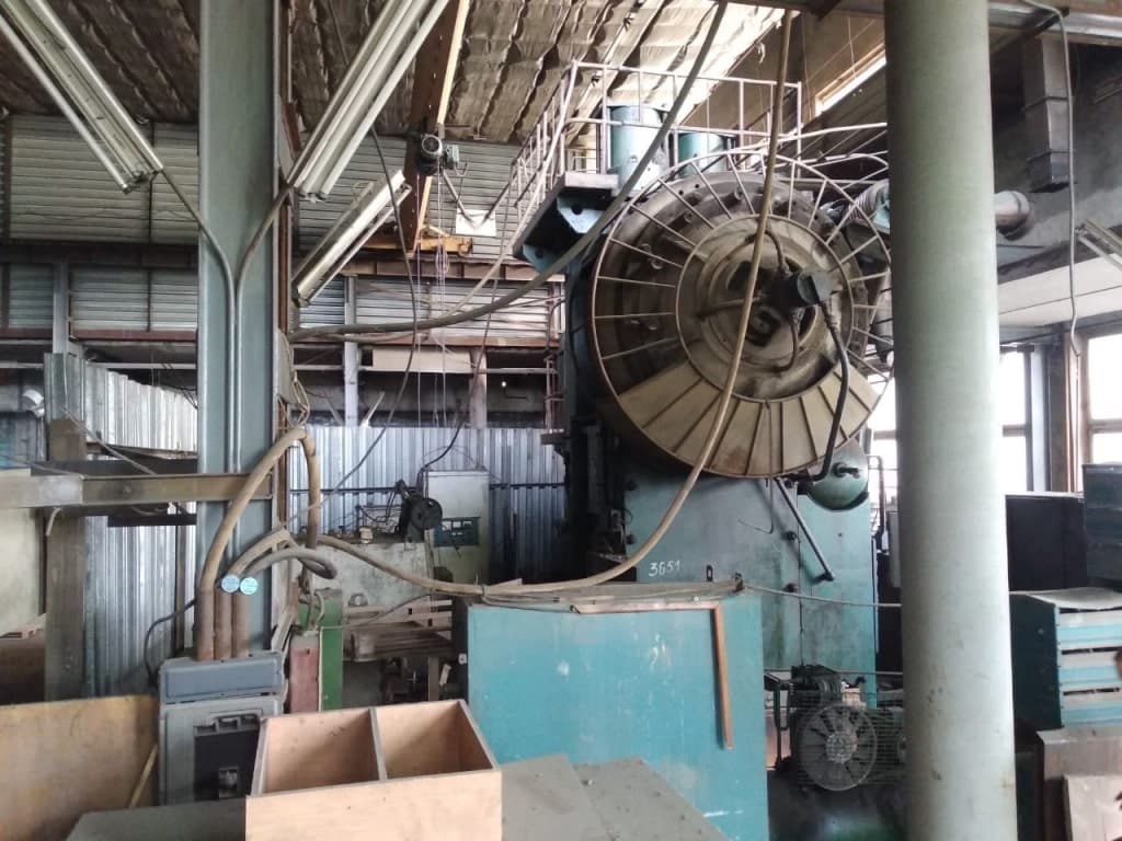 Presse de forgeage à chaud TMP Voronezh K0940 - 1000 tonne