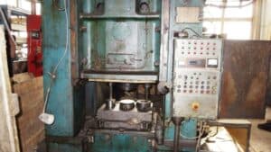 Presse de forgeage à chaud TMP Voronezh K0940 - 1000 tonne (Photo 11)