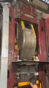 Presse de forgeage à chaud Eumuco SP 100 - 1000 tonne (Photo 5)