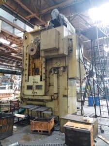 Presse de forgeage à froid Barnaul K8240 - 1000 tonne (Photo 15)