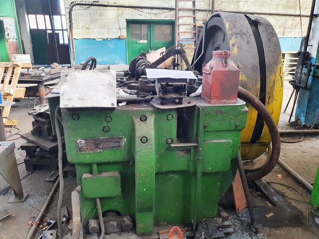 Machine à refouler de forgeage Ryazan V1132 - 160 tonne