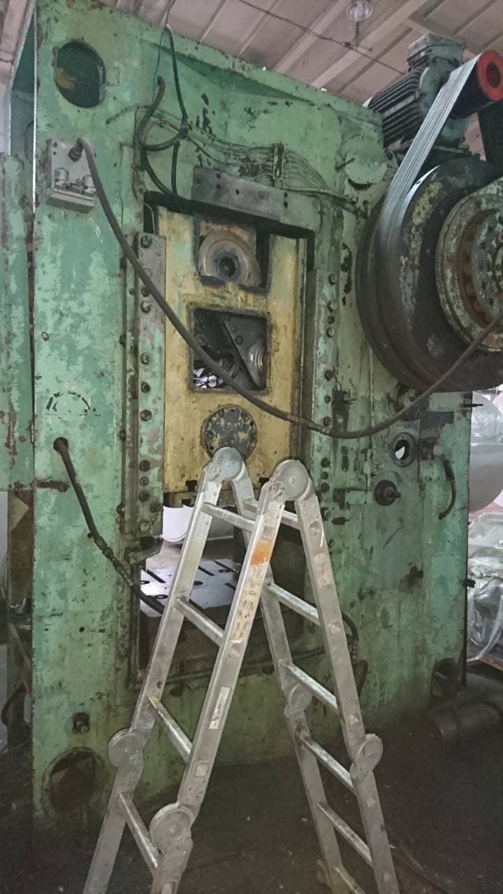Presse à genouillère Barnaul KB8340 - 1000 tonne