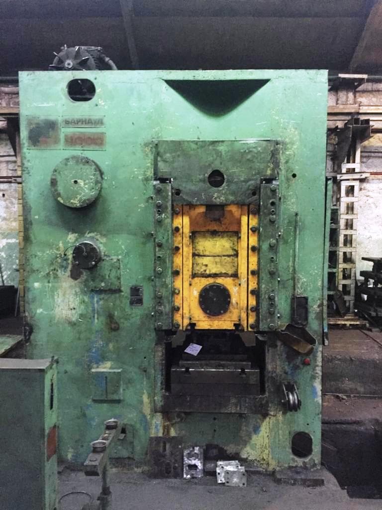Presse à genouillère Barnaul KB8340 B - 1000 tonne