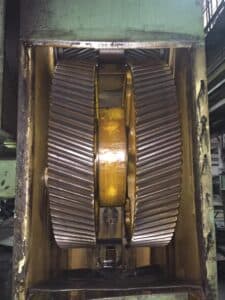 Presse à genouillère Barnaul KB8340 B - 1000 tonne (Photo 8)