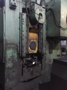 Presse à genouillère Barnaul KB8340 B - 1000 tonne ID: 75758