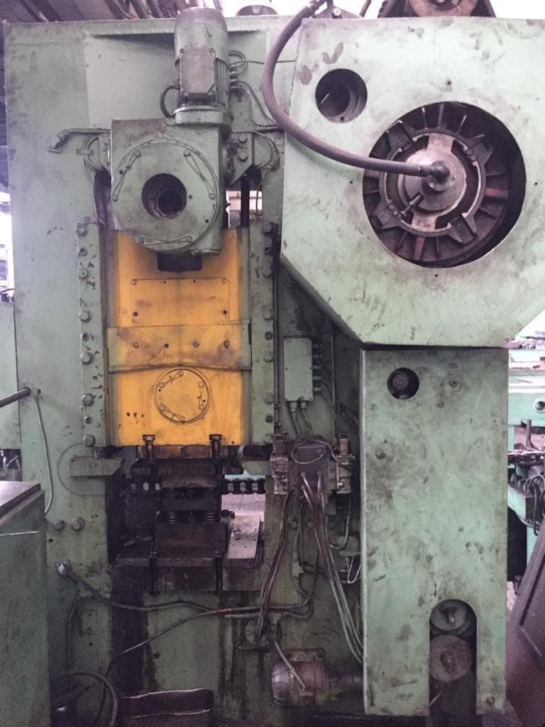 Presse à genouillère Barnaul KB8336 - 400 tonne