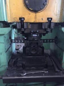 Presse à genouillère Barnaul KB8336 - 400 tonne (Photo 2)