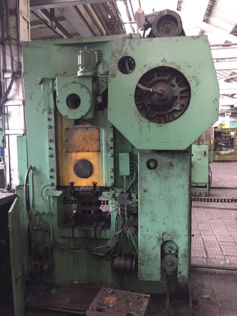 Presse à genouillère Barnaul KB8336 - 400 tonne