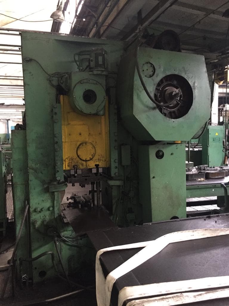 Presse à genouillère Barnaul KB8336 - 400 tonne