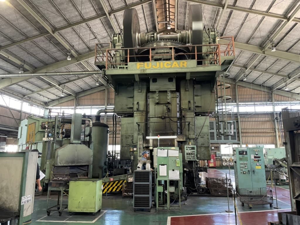 Presse à vis Fujicar PF-2000-480-H - 2000 tonne