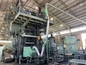 Presse à vis Fujicar PF-2000-480-H - 2000 tonne (Photo 6)