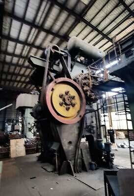 Presse de forgeage à chaud TMP Voronezh K8544 - 2500 tonne (Photo 13)