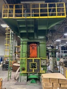 Presse à vis Gamei PHG-1200/1500 - 1500 tonne (Photo 1)