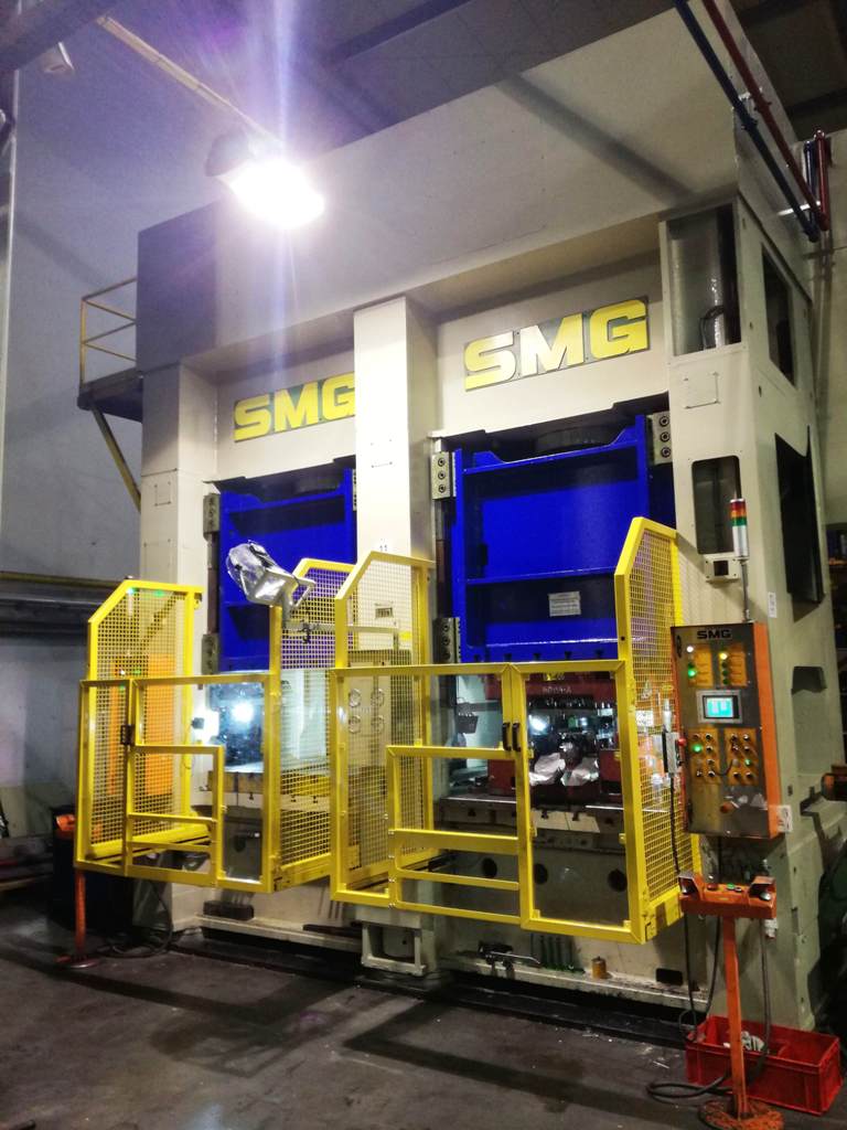 Presse hydraulique SMG DS315 - 400 tonne