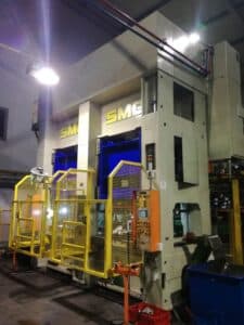 Presse hydraulique SMG DS315 - 400 tonne (Photo 14)