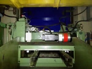 Presse hydraulique SMG DS315 - 400 tonne (Photo 12)
