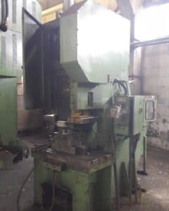Presse de forgeage à chaud Manzoni SR1000 - 1000 tonne (Photo 3)